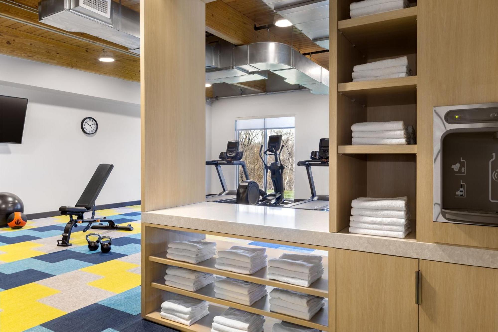 Towneplace Suites By Marriott Geneva At Spire Academy エクステリア 写真