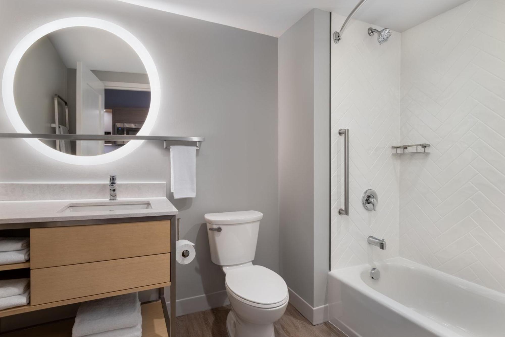Towneplace Suites By Marriott Geneva At Spire Academy エクステリア 写真