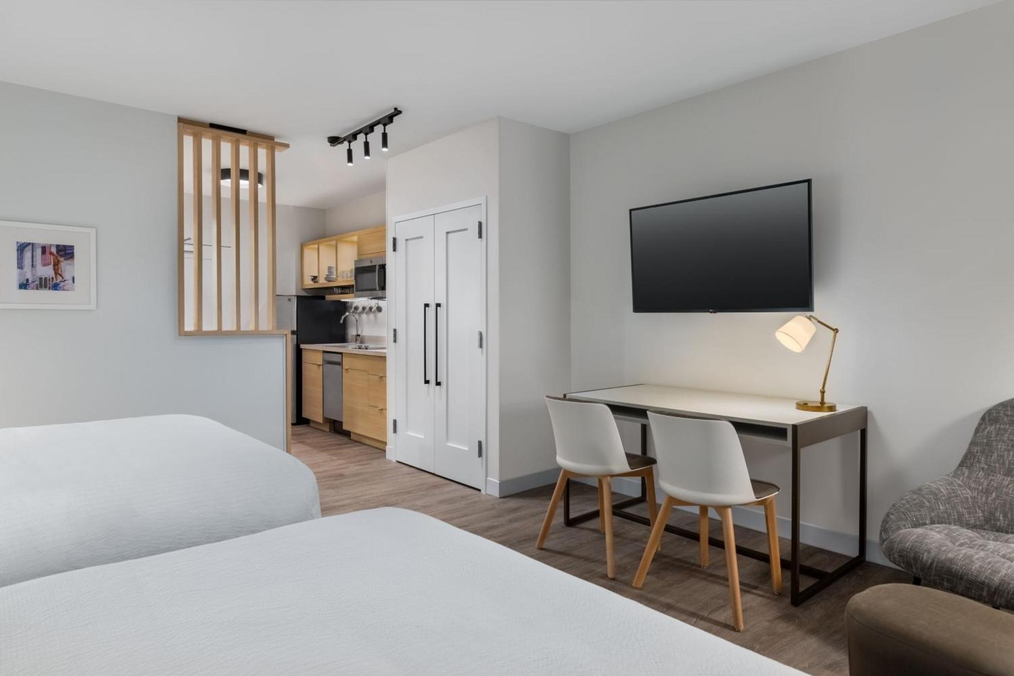 Towneplace Suites By Marriott Geneva At Spire Academy エクステリア 写真